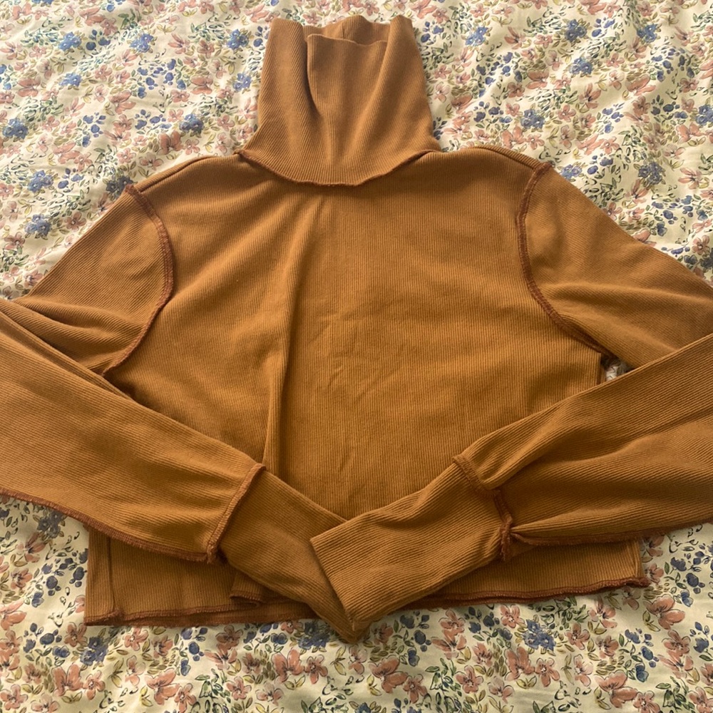 turtleneck long sleeve shirt.